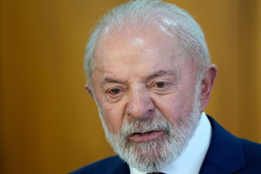 FILE - Brazil's President Luiz Inacio Lula da Silva gives a joint statement with Nigeria's President Bola Tinubu, at Planalto presidential palace, in Brasilia, Brazil, on Aug. 25, 2025. (AP Photo/Eraldo Peres, File)