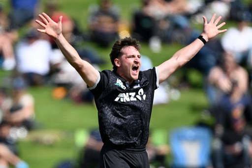 New Zealand's bowler Nathan Smith successfully appeals for a LBW decision to dismiss England's Jos Butler during their T20 cricket match in Hamilton, New Zealand, Wednesday, Oct. 29, 2025. (Andrew Cornaga/Photosport via AP) New Zealand's bowler Nathan Smith successfully appeals for a LBW decision to dismiss England's Jos Butler during their T20 cricket match in Hamilton, New Zealand, Wednesday, Oct. 29, 2025. (Andrew Cornaga/Photosport via AP)