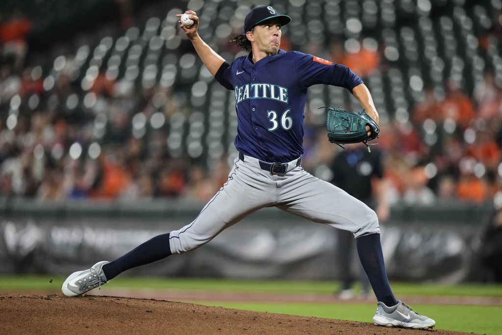 Seattle Mariners starting pitcher Logan Gilbert (36) delivers during the first inning of a baseball game against the Baltimore Orioles, Wednesday, Aug. 13, 2025, in Baltimore. (AP Photo/Stephanie Scarbrough)