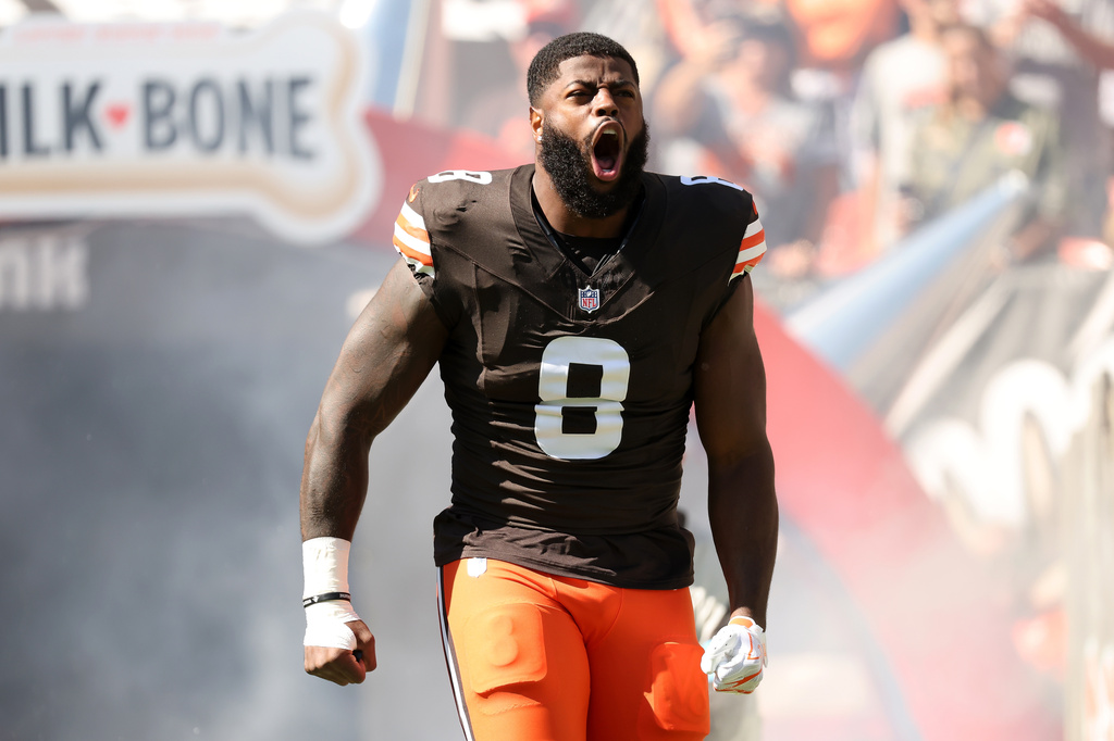 FILE - Cleveland Browns defensive end Jared Verse runs onto the field prior to the start of an NFL football game against the Carolina Panthers in Cleveland, Sept. 27, 2026. (AP Photo/Kirk Irwin, File)