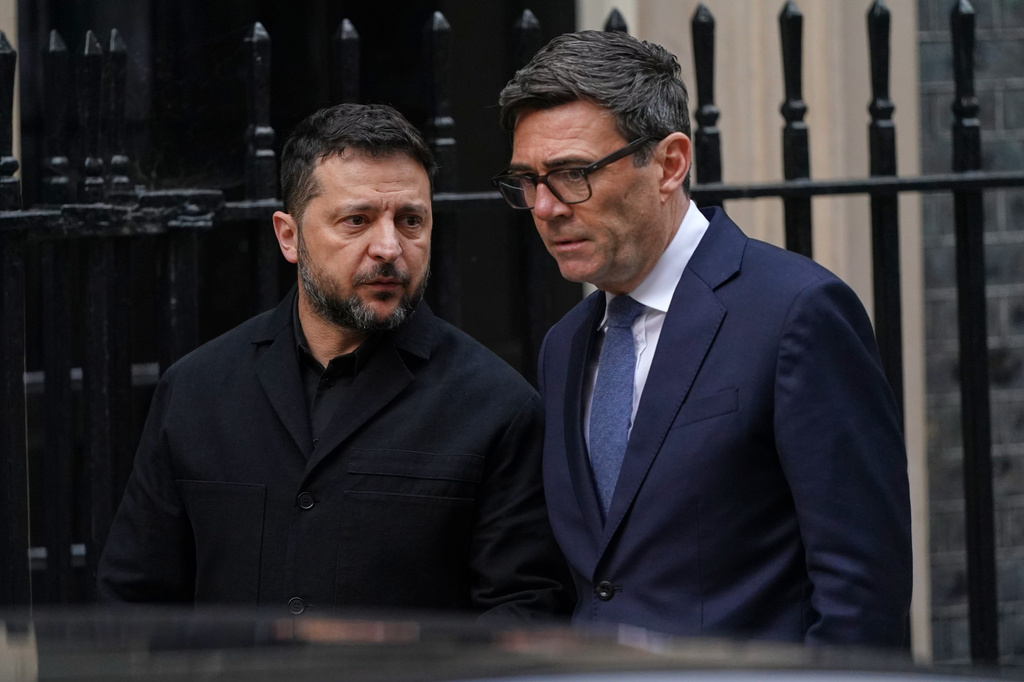 Britain's Prime Minister Andy Burnham says goodbye to Ukraine's President Volodymyr Zelenskyy after their meeting at 10 Downing Street in London, Wednesday, Oct. 14, 2026.(AP Photo/Alberto Pezzali)