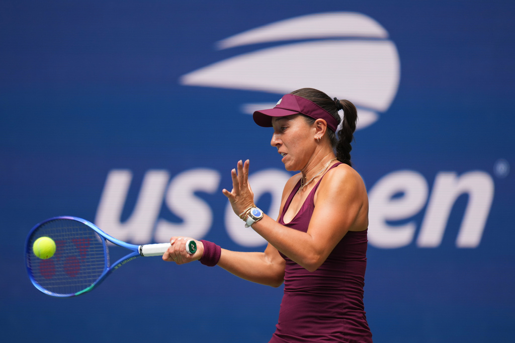 Jessica Pegula, of the United States, returns the ball to Elena-Gabriela Ruse, of Romania, during the first round of the U.S. Open tennis championships Sunday, Aug. 30, 2026, in New York. (AP Photo/Kirsty Wigglesworth)