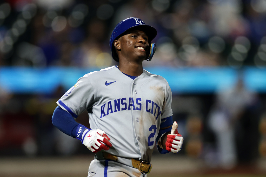 Kansas City Royals' Tyler Tolbert reacts to flying out during the ninth inning of a baseball game against the New York Mets, Tuesday, July 7, 2026, in New York. (AP Photo/Adam Hunger)