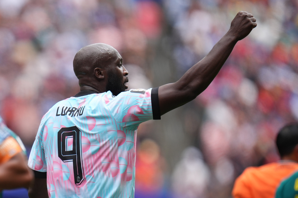 Belgium's Romelu Lukaku (9) celebrates after scoring during the World Cup round of 32 soccer match between Belgium and Senegal in Seattle, Wednesday, July 1, 2026. (AP Photo/Manu Fernandez)