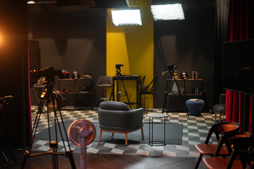 An empty chair takes center stage at a TV studio set where imprisoned Turkish journalist Fatih Altayli continues to deliver news on his YouTube show through letters read by his assistant, in Istanbul, Wednesday, Oct. 1, 2025. (AP Photo/Francisco Seco) An empty chair takes center stage at a TV studio set where imprisoned Turkish journalist Fatih Altayli continues to deliver news on his YouTube show through letters read by his assistant, in Istanbul, Wednesday, Oct. 1, 2025. (AP Photo/Francisco Seco)