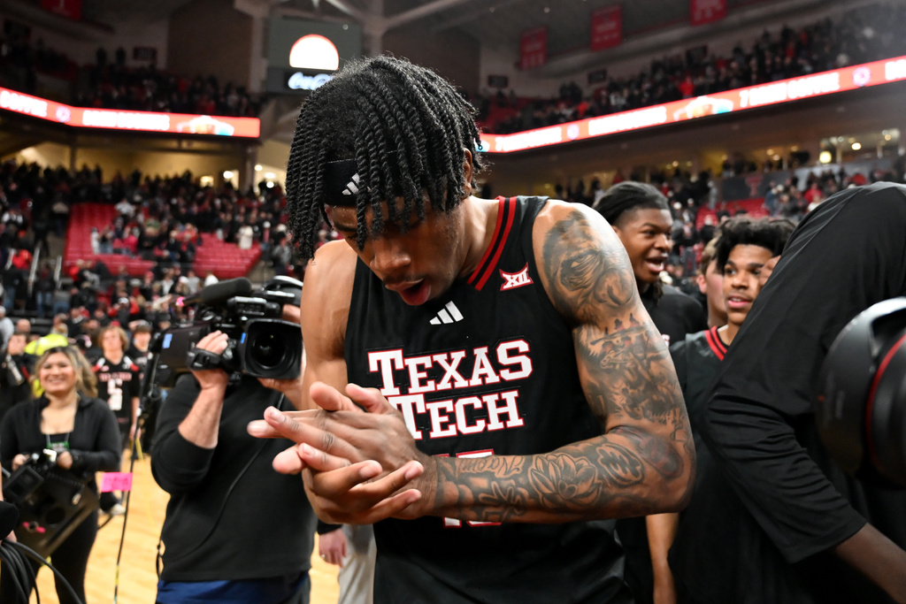 JT Toppin and No. 12 Texas Tech keep proving toughness, this time against No. 6 Houston
