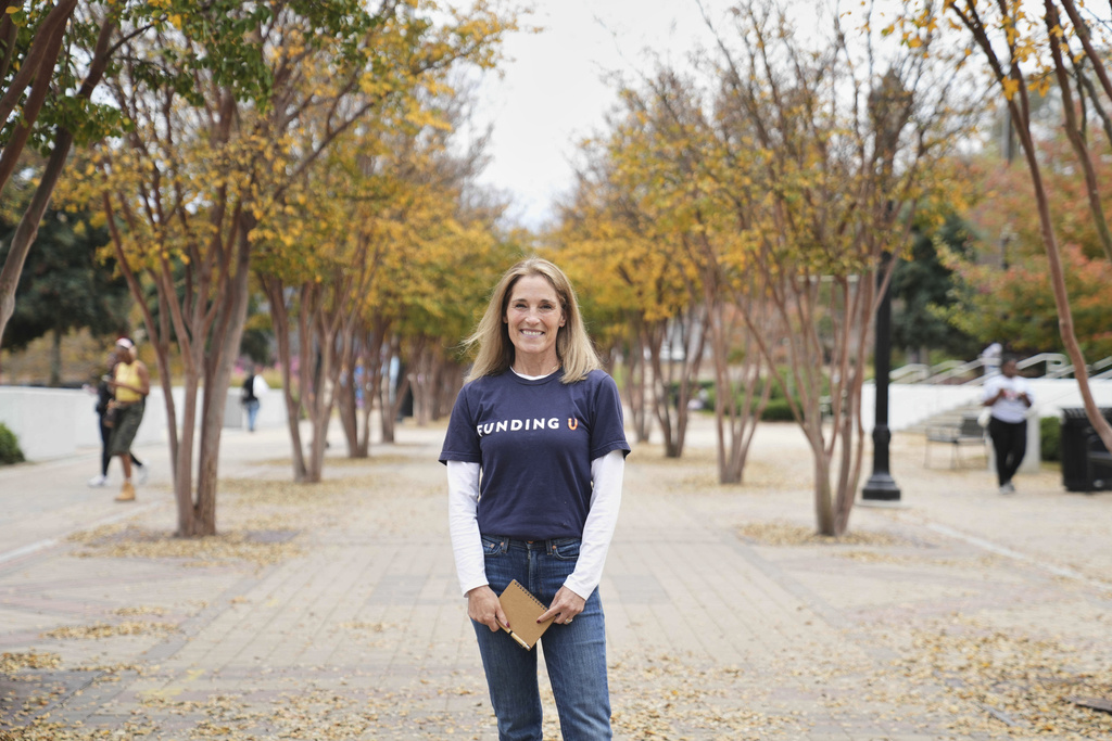 Jeannie Tarkenton poses for a photo Friday, Nov. 21, 2025, in Atlanta. (AP Photo/Megan Varner)