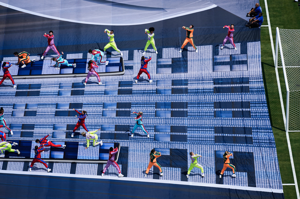 Dancers perform during the pregame closing ceremony at the World Cup final soccer match between Spain and Argentina in East Rutherford, N.J., near New York, Sunday, July 19, 2026. (AP Photo/Matt Slocum)