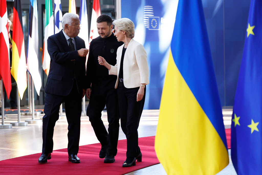 FILE - From left, European Council President Antonio Costa, Ukraine's President Volodymyr Zelenskyy and European Commission President Ursula von der Leyen arrive for an EU Summit at the European Council building in Brussels, March 6, 2025. (AP Photo/Omar Havana, File)