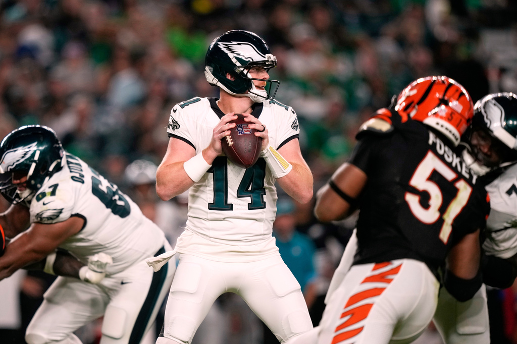 FILE - Philadelphia Eagles' Andy Dalton plays during a preseason NFL football game between the Philadelphia Eagles and the Cincinnati Bengals, Aug. 28, 2026, in Philadelphia. (AP Photo/Matt Slocum, File)