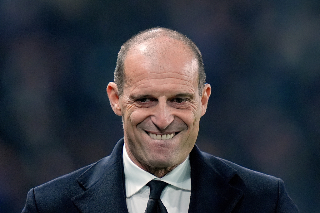AC Milan's head coach Massimiliano Allegri reacts during the Serie A soccer match between Atalanta and AC Milan in Bergamo, Italy, Tuesday, Oct. 28 , 2025. (Spada/LaPresse via AP)