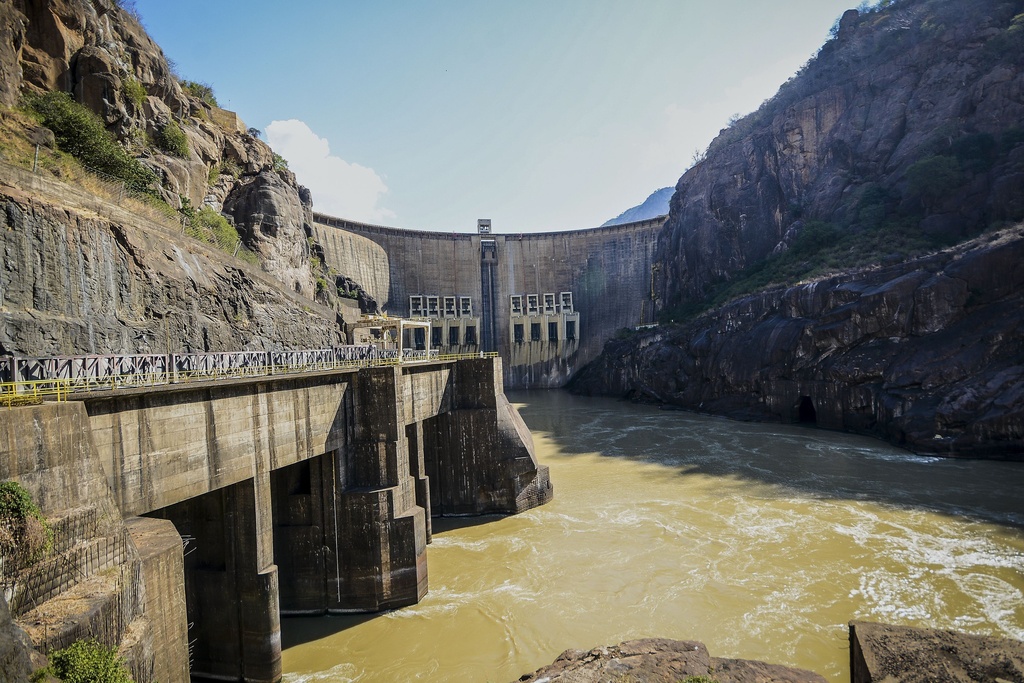 A partial view of the Cahora Bassa Hydroelectric Dam, along the Zambezi River, in Tete, Mozambique, Saturday, July 19, 2025. (AP Photo/Carlos Uqueio)