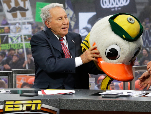Lee Corso #39 s emotional farewell: His final #39 College GameDay #39 at Ohio Lee Corso #39 s emotional farewell: His final #39 College GameDay #39 at Ohio