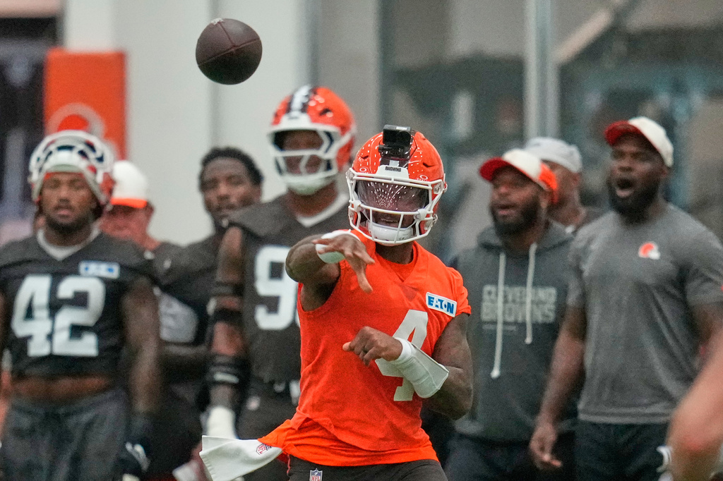 Cleveland Browns quarterback Deshaun Watson passes during the team's NFL football training camp, Monday, Aug. 10, 2026, in Berea, Ohio. (AP Photo/Sue Ogrocki)