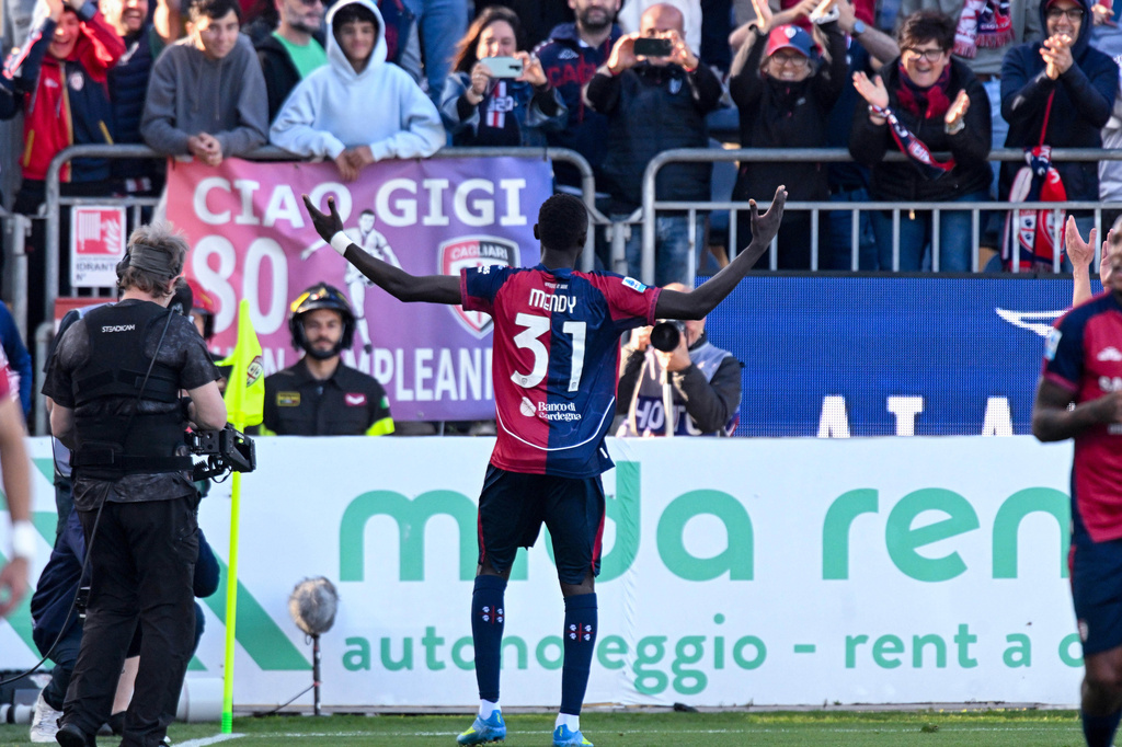 Cagliari's Paul Mendy celebrates after scoring during the Serie A soccer match between Cagliari and Atalanta, in Cagliari, Italy, Monday, April 27. (Gianluca Zuddas/LaPresse via AP)