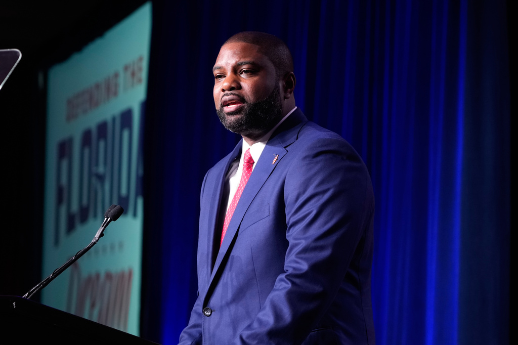 Florida Republican gubernatorial candidate Byron Donalds speaks to supporters during at a primary election party Tuesday, Aug. 18, 2026, in Orlando, Fla. (AP Photo/John Raoux)