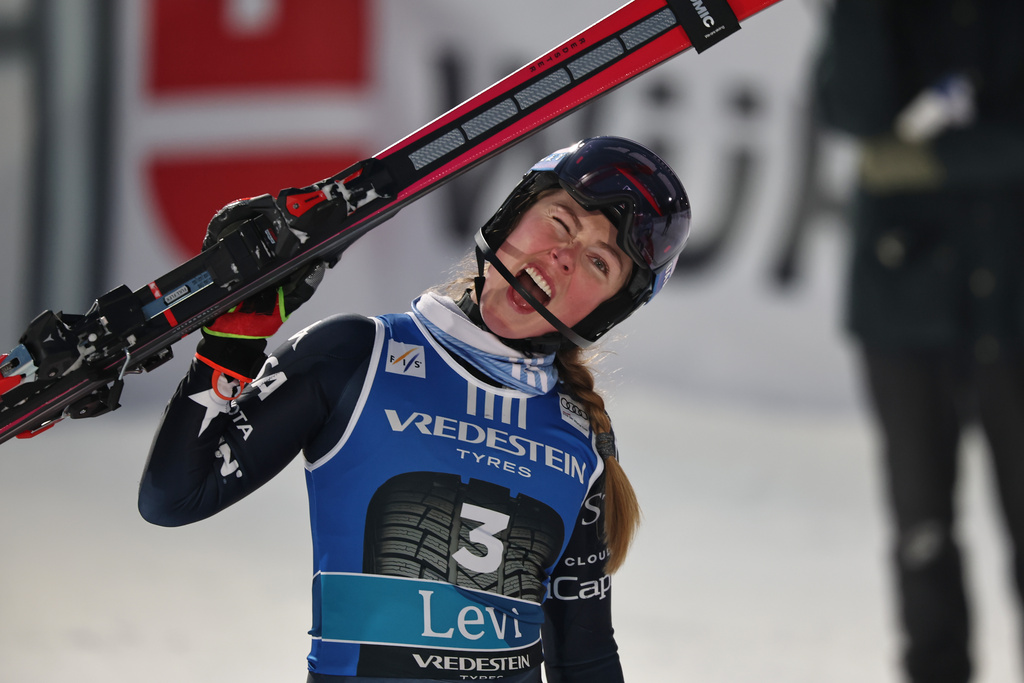 United States' Mikaela Shiffrin celebrates after winning an alpine ski, women's World Cup slalom, in Levi, Finland, Saturday, Nov. 15, 2025. (AP Photo/Marco Trovati)