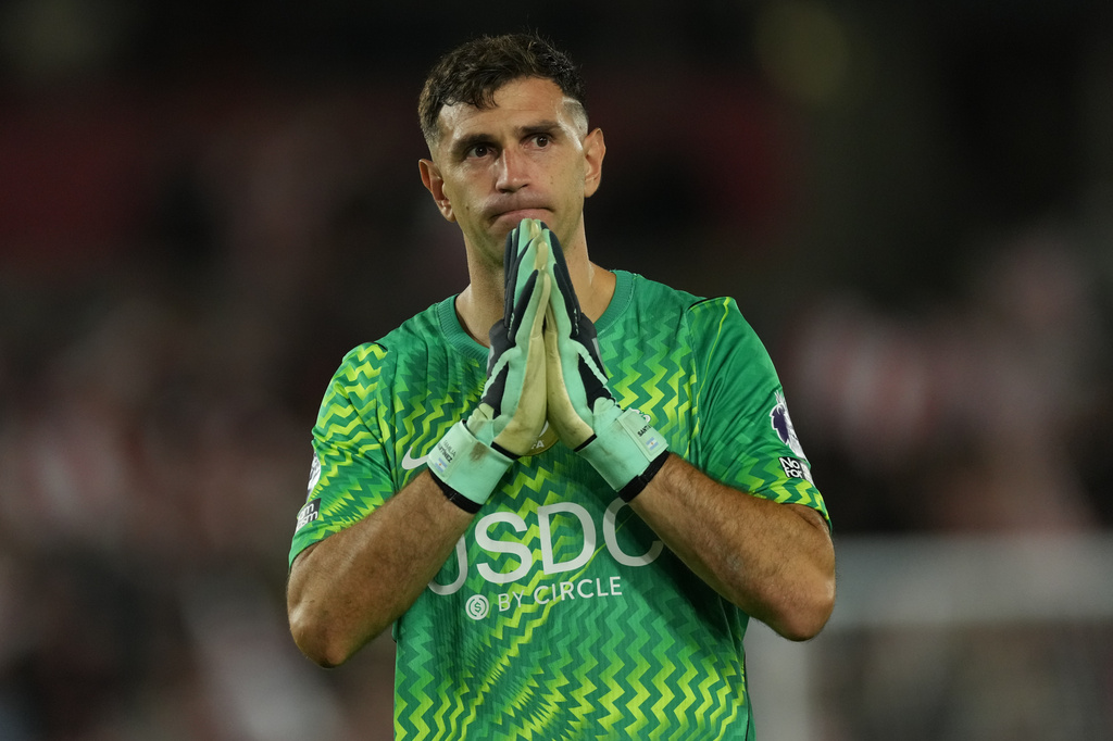 Chelsea's goalkeeper Robert Sanchez walks off the pitch after the Premier League soccer match between Brentford and Chelsea in London, England, Friday, Sept. 18, 2026. (AP Photo/Dave Shopland)