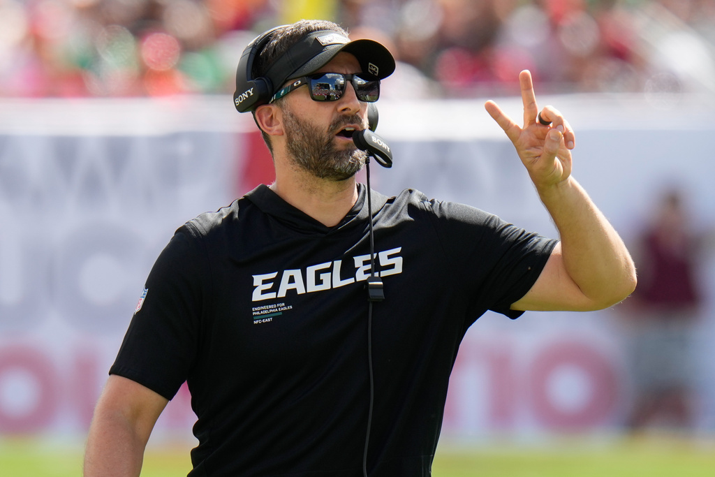 Philadelphia Eagles head coach Nick Sirianni reacts on the sideline during the second half of an NFL football game against the Tampa Bay Buccaneers, Sunday, Sept. 28, 2025, in Tampa, Fla. (AP Photo/Chris O'Meara)