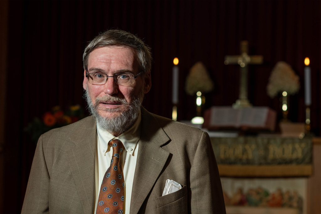 This photo provided by Miriam Alarcón Avila, shows Pastor Mike Jager in Sumner, Iowa, Sept. 25, 2026. (Miriam Alarcón Avila via AP