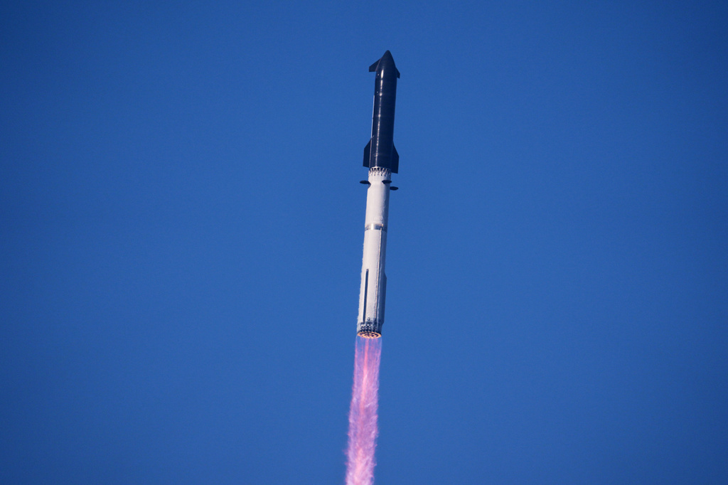 SpaceX's mega rocket Starship makes a test flight from Starbase, Texas, Friday, July 24, 2026. (AP Photo/Eric Gay)