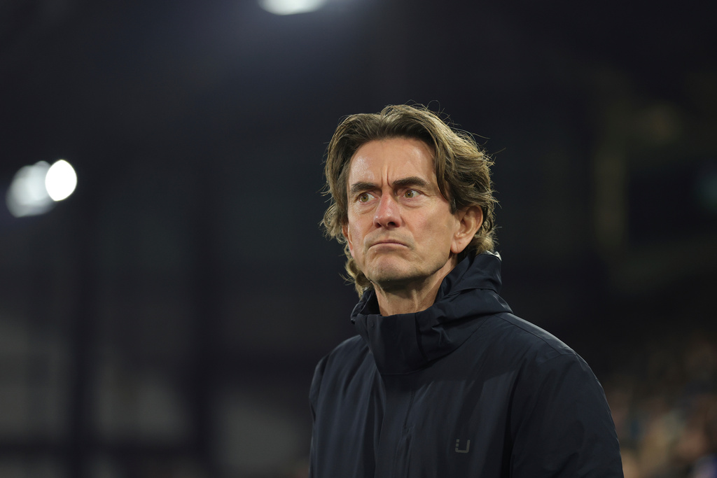 Tottenham's head coach Thomas Frank waits for the start of the English Premier League soccer match between Crystal Palace and Tottenham Hotspur in London, Sunday, Dec. 28, 2025. (AP Photo/Ian Walton)