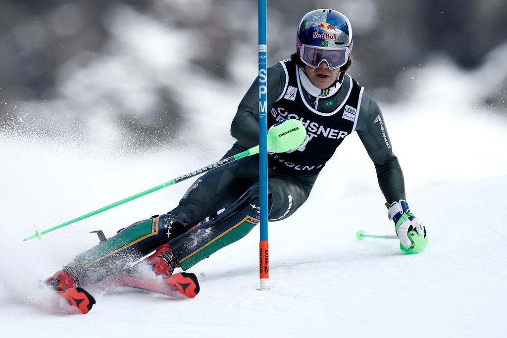 Brazil's Lucas Pinheiro Braathen competes in an alpine ski, men's World Cup slalom, in Wengen, Switzerland, Sunday, Jan. 18, 2026. (AP Photo/Gabriele Facciott)