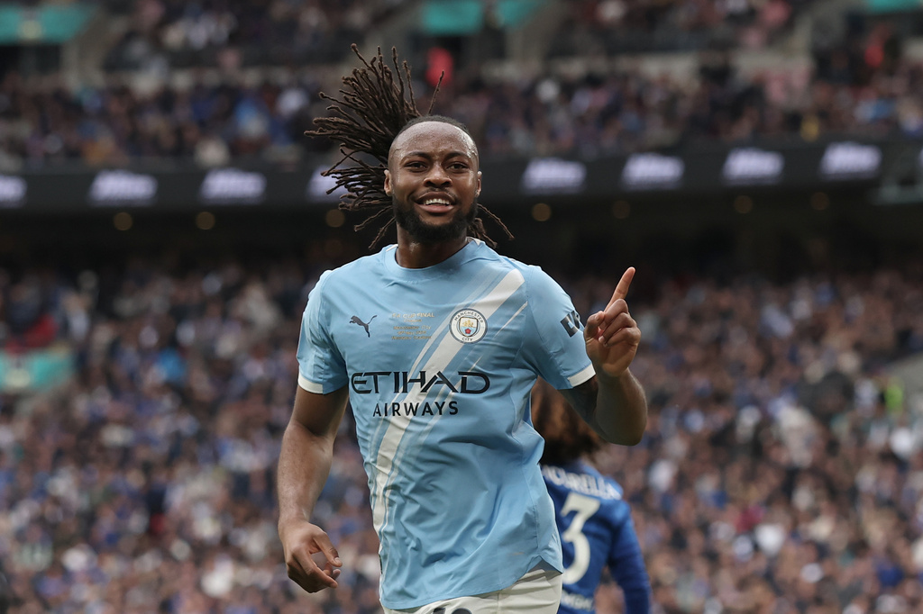 Manchester City's Antoine Semenyo celebrates after scoring the opening goal during the English FA Cup final soccer match between Chelsea and Manchester City in London, Saturday, May 16, 2026. (AP Photo/Richard Pelham)