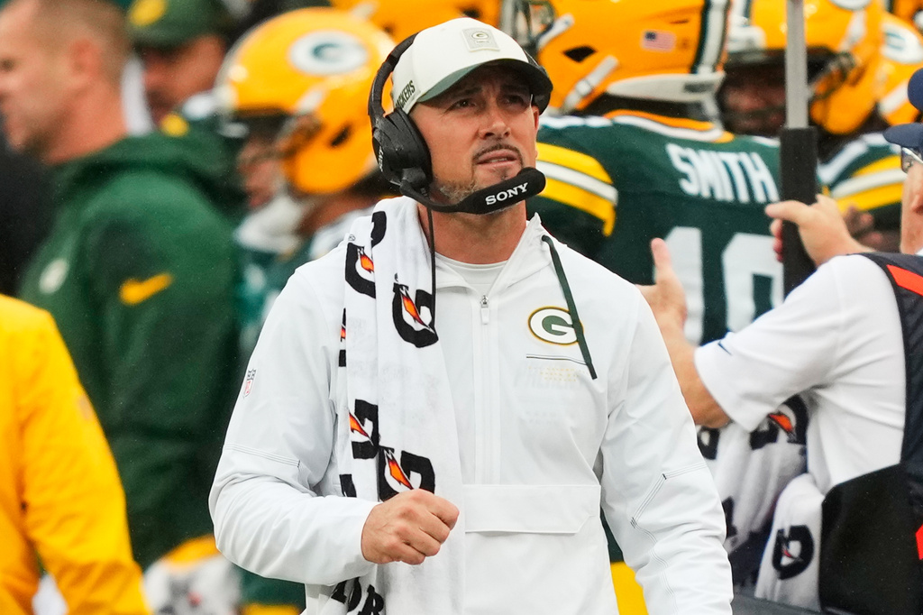 Green Bay Packers head coach Matt LaFleur looks on during an NFL football game against the New York Jets in East Rutherford, N.J., Sunday, Sept. 20, 2026. (AP Photo/Yuki Iwamura)