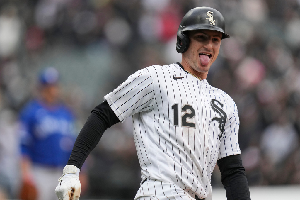 Chicago White Sox's Colson Montgomery (12) runs the bases after hitting a home run during the sixth inning of a baseball game against the Toronto Blue Jays, Saturday, April 4, 2026, in Chicago. (AP Photo/Erin Hooley)
