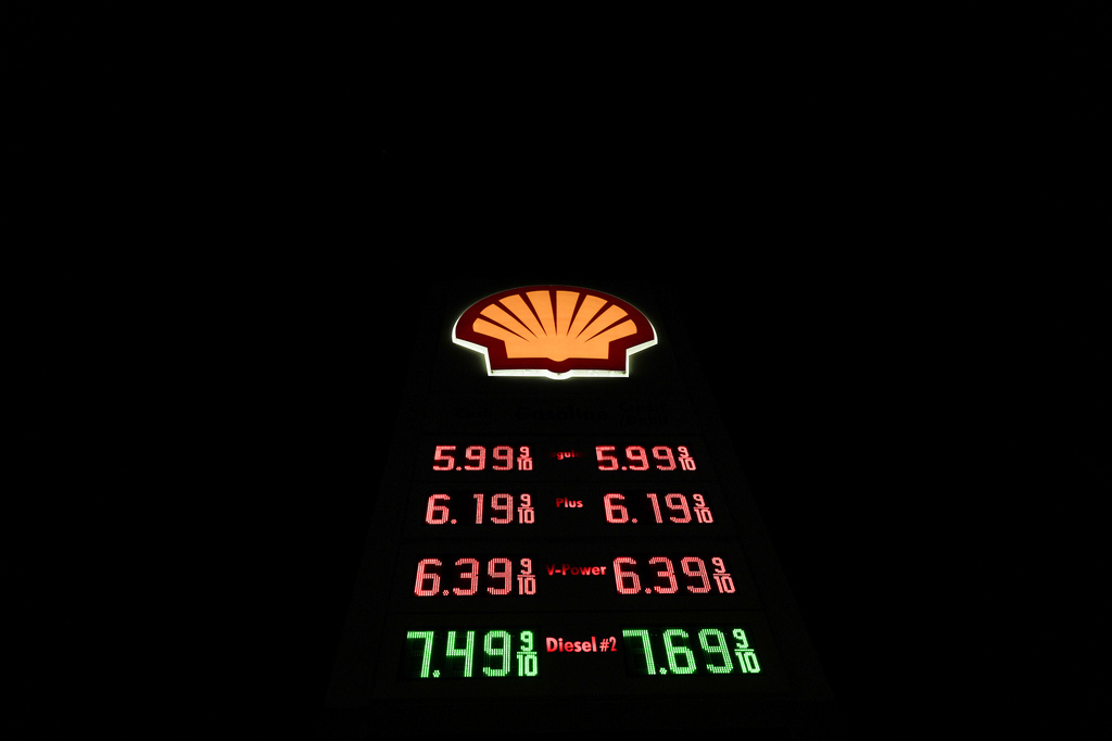 Gas prices are shown at a Shell gas station in Hacienda Heights, Calif., Wednesday, May 20, 2026. (AP Photo/Jae C. Hong)