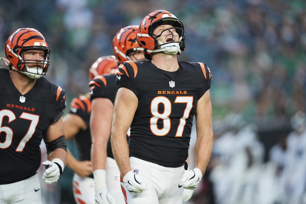 Cincinnati Bengals tight end Tanner Hudson (87) reacts after an extra point following his touchdown during the first half of an NFL preseason football game against the Philadelphia Eagles on Thursday, Aug. 7, 2025, in Philadelphia. (AP Photo/Chris Szagola)