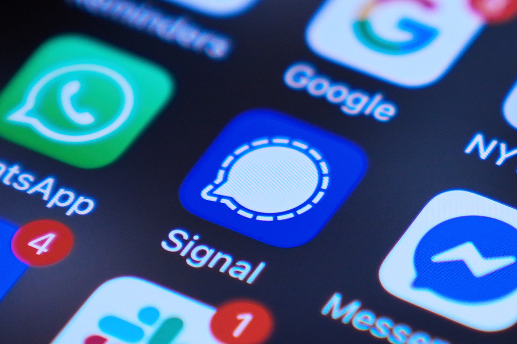 FILE - Signal app on a smartphone is seen on a mobile device screen Tuesday, March 25, 2025, in Chicago. (AP Photo/Kiichiro Sato, File)