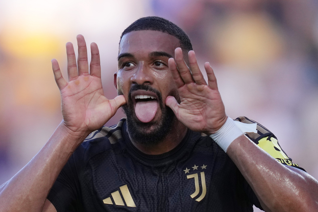 Juventus's Bremer celebrates after scoring his team's first goal during the Serie A soccer match between Frosinone and Juventus at the Benito Stirpe stadium, in Frosinone, Italy, Sunday, Aug. 23, 2026. ( Alfredo Falcone/LaPresse via AP)