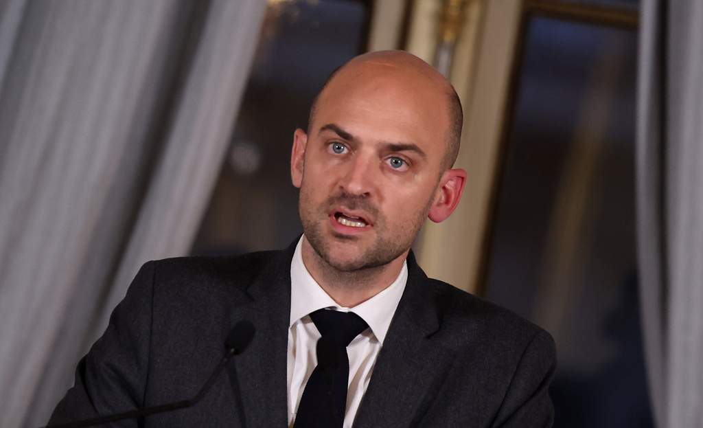 FILE - France's outgoing Minister of Foreign Affairs Jean-Noel Barrot speaks to the media after Mideast talks with his counterparts from European and Arab countries and French President Emmanuel Macron at the foreign ministry in Paris, Thursday Oct. 9, 2025. (Christophe Petit Tesson/Pool Photo via AP, File)