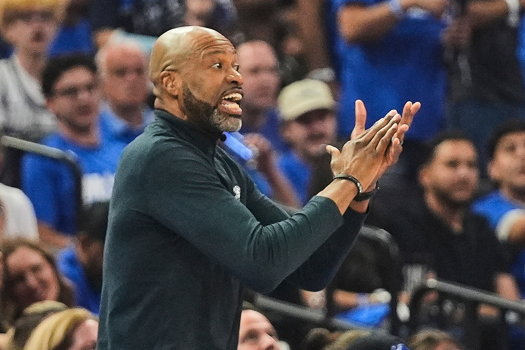 Orlando Magic head coach Jamahl Mosley shouts to playersduring the first half of an NBA play-in tournament basketball game against the Charlotte Hornets, Friday, April 17, 2026, in Orlando, Fla. (AP Photo/John Raoux)