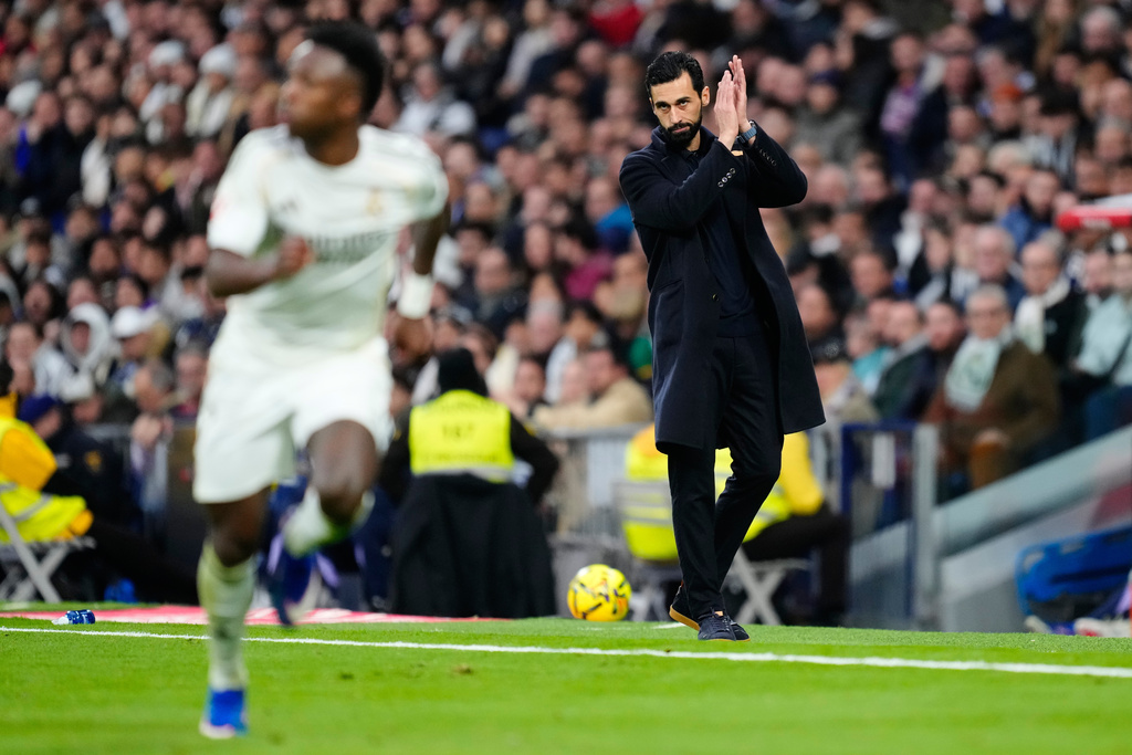 Real Madrid's head coach Alvaro Arbeloa reacts during the Spanish La Liga soccer match between Real Madrid and Levante in Madrid, Spain, Saturday, Jan. 17, 2026. (AP Photo/Jose Breton)