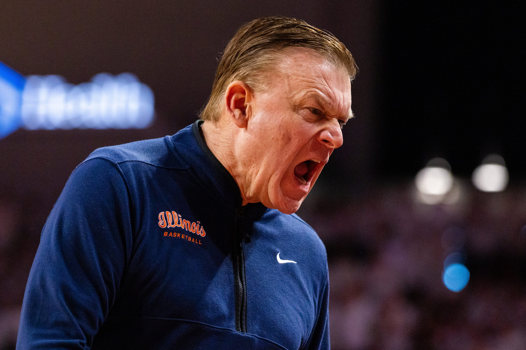 Illinois head coach Brad Underwood reacts during the first half of an NCAA college basketball game against Nebraska, Sunday, Feb. 1, 2026, in Lincoln, Neb. (AP Photo/Bonnie Ryan)