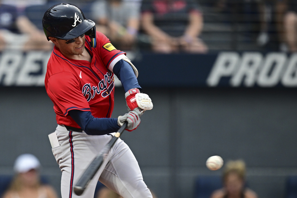 Atlanta Braves' Nick Allen hits a two-RBI double during the second inning of a baseball game against the Cleveland Guardians, Saturday, Aug. 16, 2025, in Cleveland. (AP Photo/David Dermer)