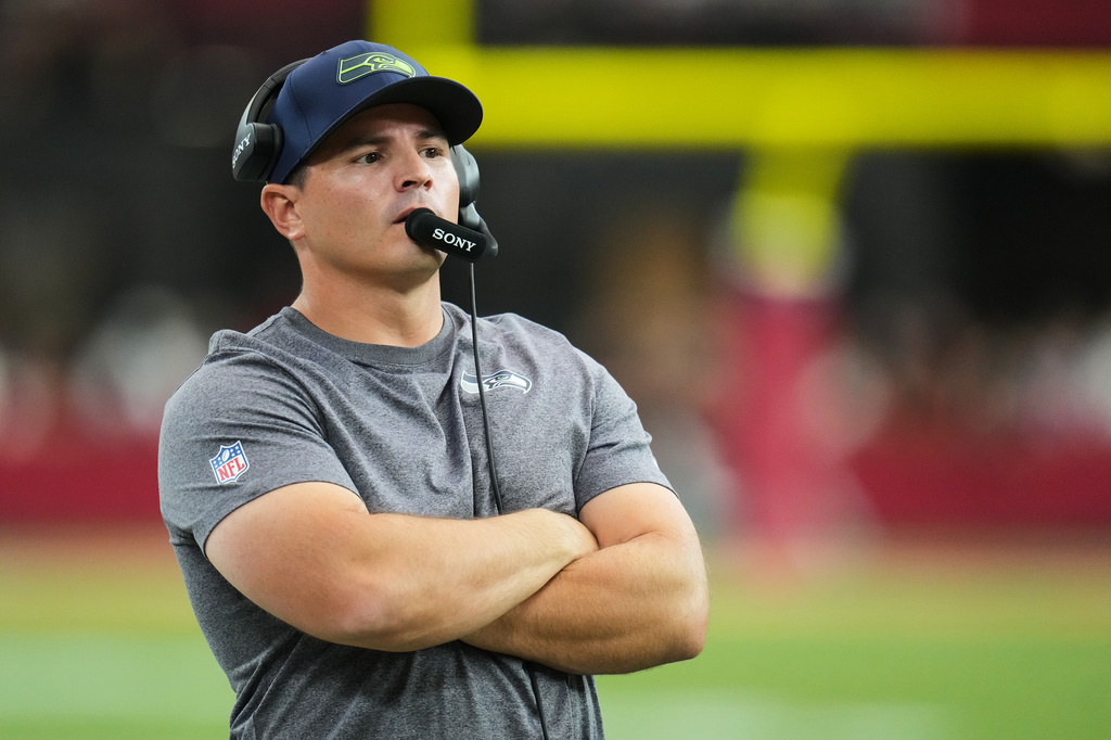 Seattle Seahawks head coach Mike Macdonald looks on during the second half of an NFL football game against the Arizona Cardinals in Glendale, Ariz., Sunday, Sept. 20, 2026. (AP Photo/Rick Scuteri)