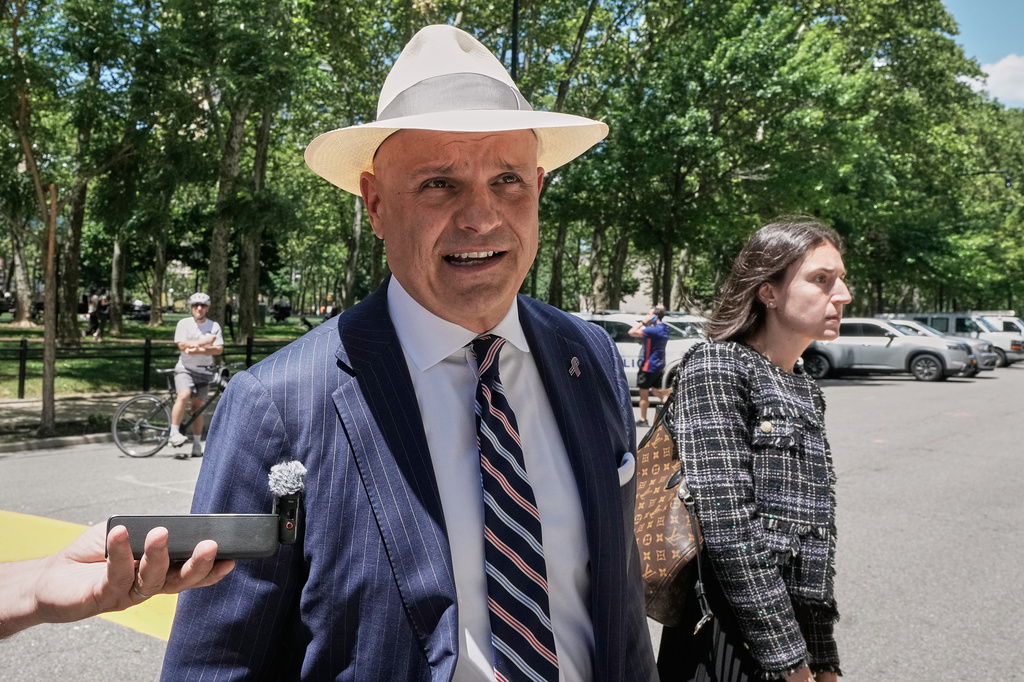 Arthur Aidala, lawyer for former New York Mayor Eric Adams chief of staff Frank Carone, arrives at Federal Court, in the Brooklyn borough New York, Wednesday, June 24, 2026. (AP Photo/Richard Drew)