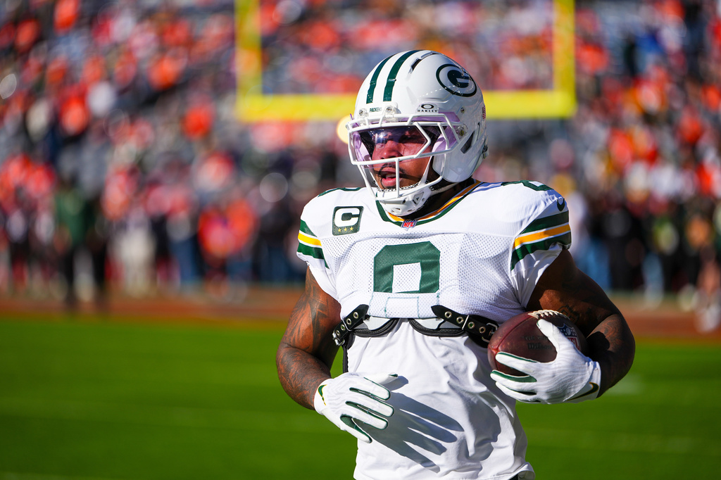 FILE - Green Bay Packers running back Josh Jacobs warms up before an NFL football game against the Denver Broncos, Dec. 14, 2025, in Denver. (AP Photo/Jack Dempsey, File)