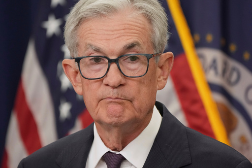 El presidente de la Reserva Federal de Estados Unidos, Jerome Powell, habla en una conferencia de prensa tras la reunión del Comité Federal de Mercado Abierto, el miércoles 17 de septiembre de 2025, en el edificio del Consejo de la Reserva Federal, en Washington. (AP Foto/Jacquelyn Martin) El presidente de la Reserva Federal de Estados Unidos, Jerome Powell, habla en una conferencia de prensa tras la reunión del Comité Federal de Mercado Abierto, el miércoles 17 de septiembre de 2025, en el edificio del Consejo de la Reserva Federal, en Washington. (AP Foto/Jacquelyn Martin)