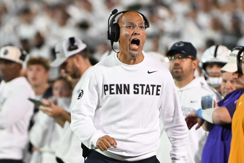 Penn State head coach James Franklin reacts against Oregon during the fourth quarter of their NCAA college football game, Saturday, Sept. 27, 2025, in State College, Pa. (AP Photo/Barry Reeger)