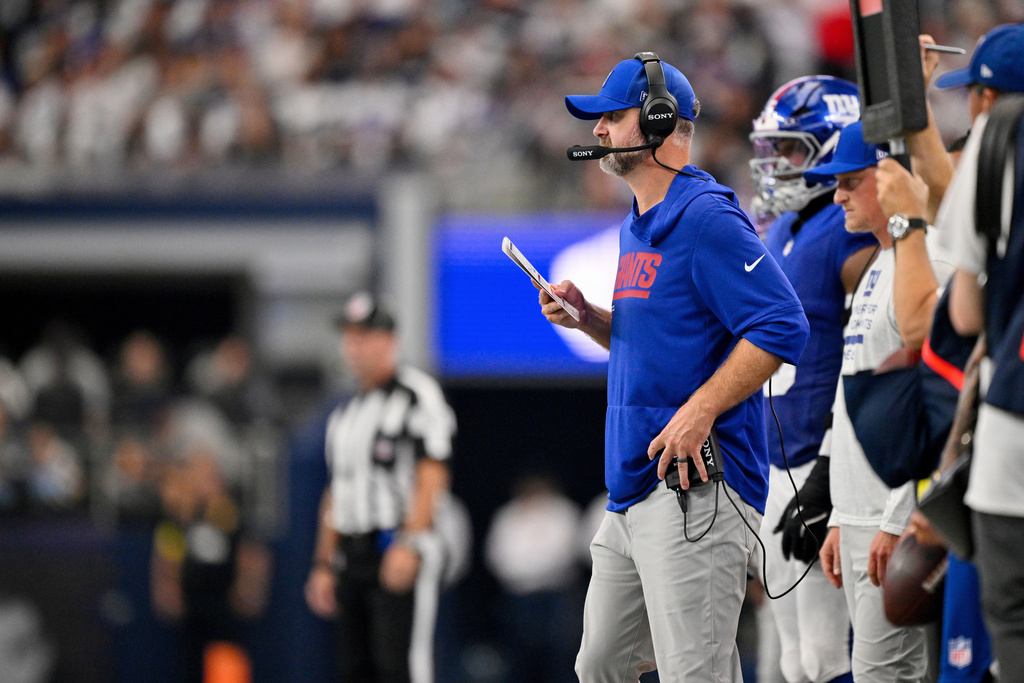 FILE - New York Giants defensive coordinator Shane Bowen looks on from the sidelines during an NFL football game against the Dallas Cowboys Sunday, Sept. 14, 2025, in Arlington, Texas. (AP Photo/Jerome Miron, file)