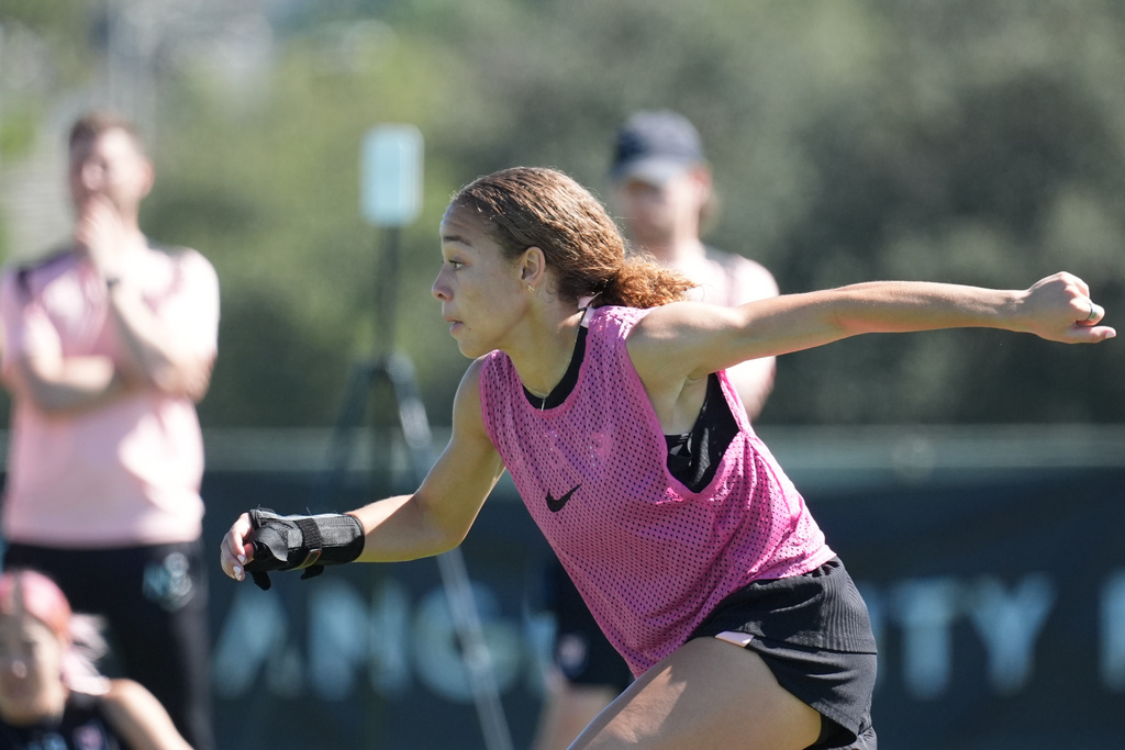 Angel City FC defender Savy King practices with her National Women's Soccer League (NWSL) at the Angel City Performance Center in Thousand Oaks, Calif., Thursday, Feb. 26, 2026. (AP Photo/Damian Dovarganes)
