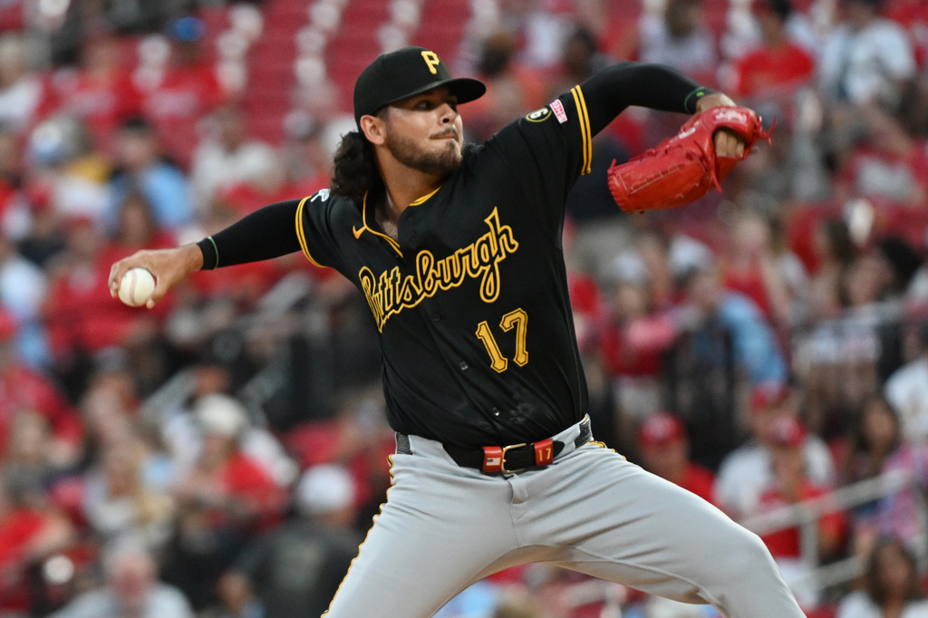 Pittsburgh Pirates' Jared Jones pitches in the first inning of a baseball game against the St. Louis Cardinals, Friday, Aug. 28, 2026, in St. Louis. (AP Photo/Michael Thomas)