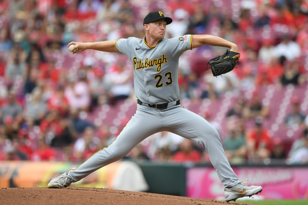 Pittsburgh Pirates' Mitch Keller pitches during the first inning of a baseball game against the Cincinnati Reds in Cincinnati, Sunday, Aug. 2, 2026. (AP Photo/Tanner Pearson)