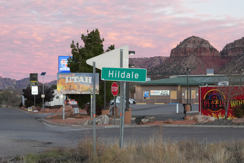 A sign marks the Utah state line in Hildale, Utah, on Saturday, Dec. 6, 2025. (AP Photo/Rick Bowmer)