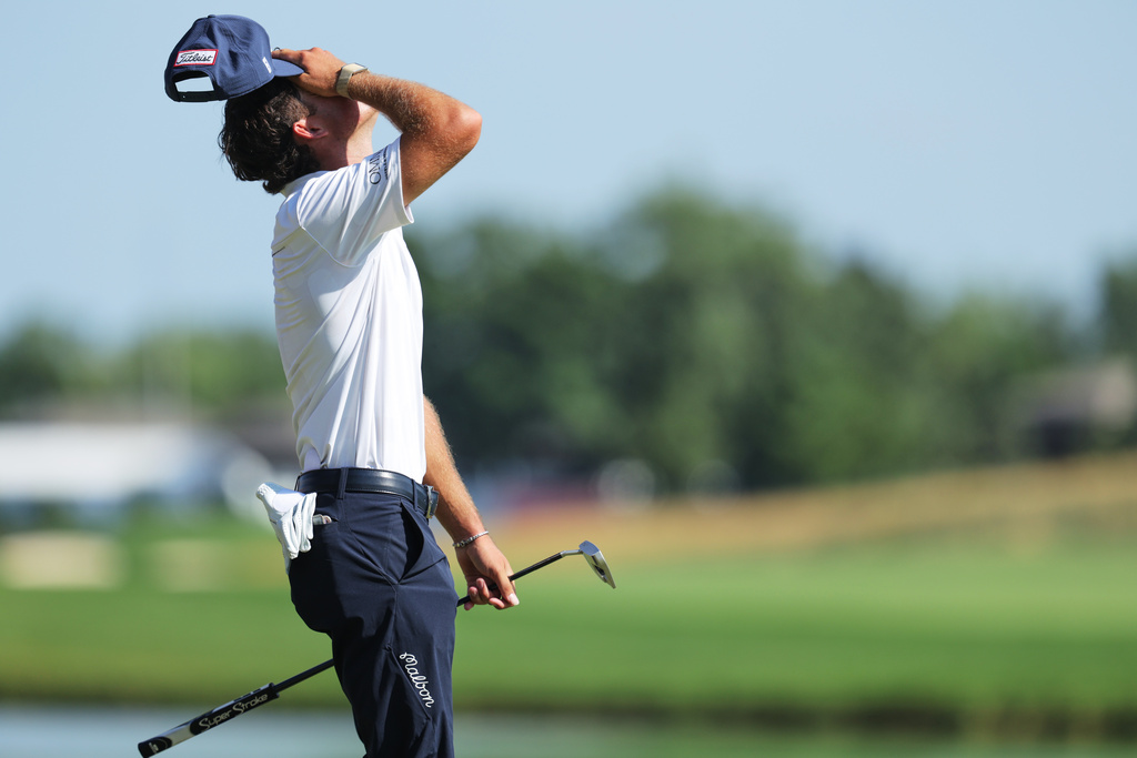 Jackson Koivun reacts after winning the 3M Open golf tournament at the Tournament Players Club Sunday, July 26, 2026, in Blaine, Minn. (AP Photo/Bailey Hillesheim)